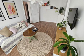 Modern flat with a boho touch